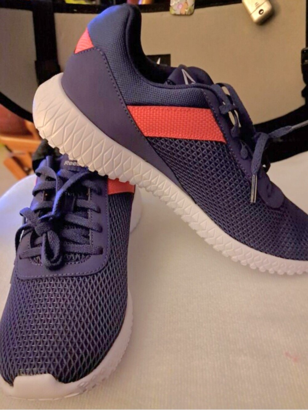 REEBOK Navy SNEAKERS with Red Accents BRAND NEW (no Box) SIZE 8.5